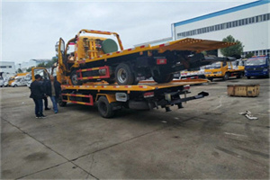 相山同城汽车补胎